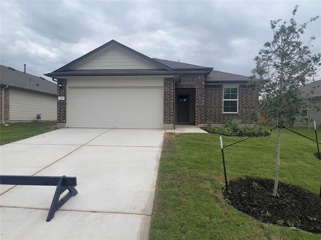 $2,100 | 305 Langdon Grove | Lockhart