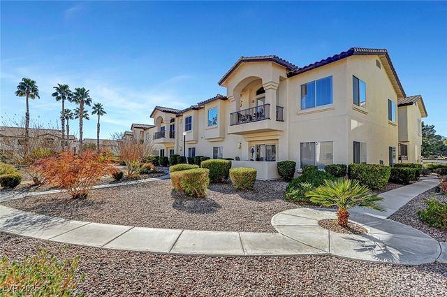 $299,900 | 4820 Grey Wolf Lane, Unit 101 | Painted Desert