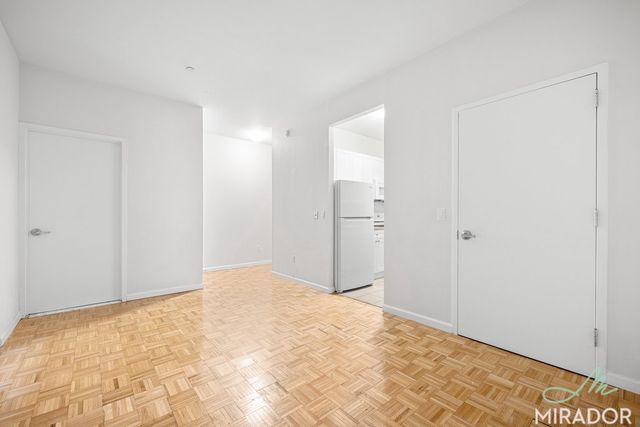 $3,250 | 15 Park Row, Unit 14J | Financial District