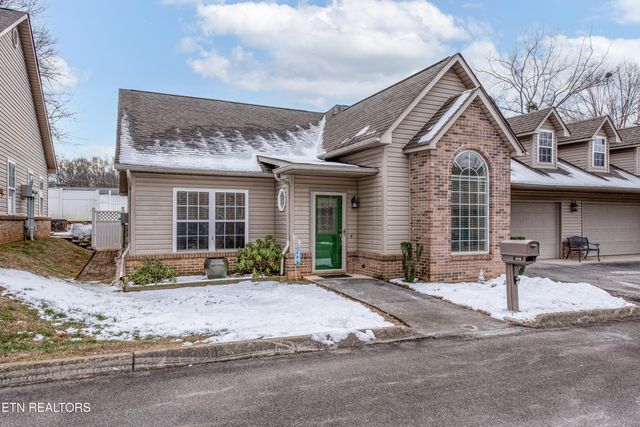 $349,900 | 1016 Silver Creek Lane | Maryville