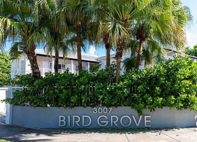 $3,600 | 3007 Bird Avenue, Unit 9 | Northeast Coconut Grove