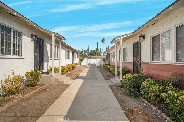 $2,200,000 | 11966 Saticoy Street | North Hollywood