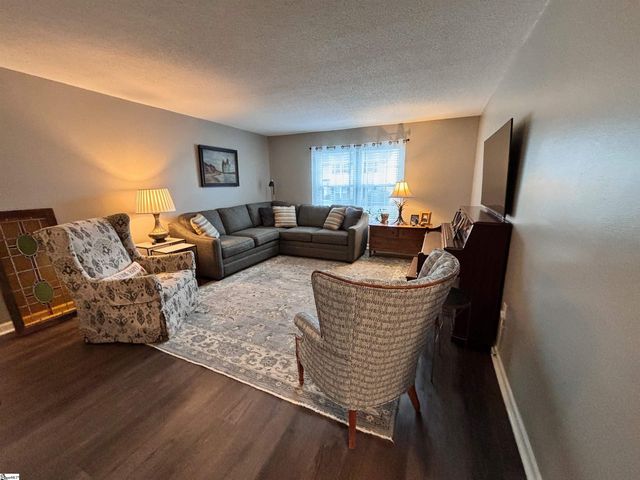 $265,000 | 925 Cleveland Street, Unit 167 | Riverbend Condominiums