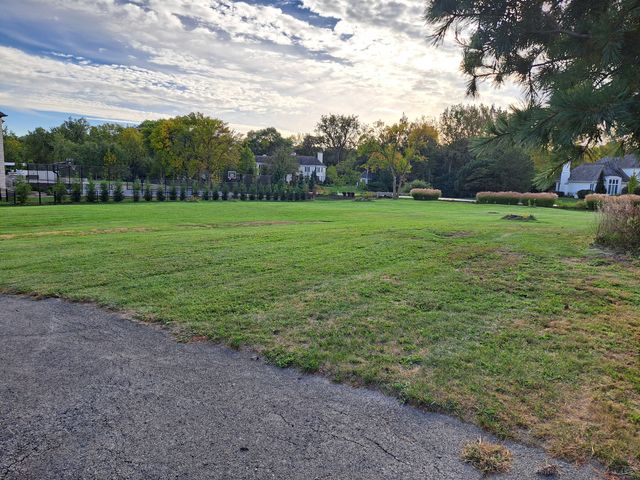 $650,000 | 3504 York Road | Oak Brook