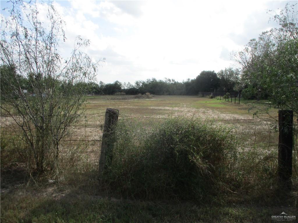 View of yard featuring a rural view