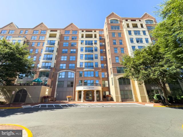 $575,000 | 485 Harbor Side Street, Unit 614 | Belmont Town Center