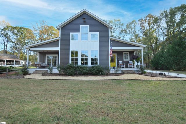 $689,000 | 313 West Circle | Simpsonville