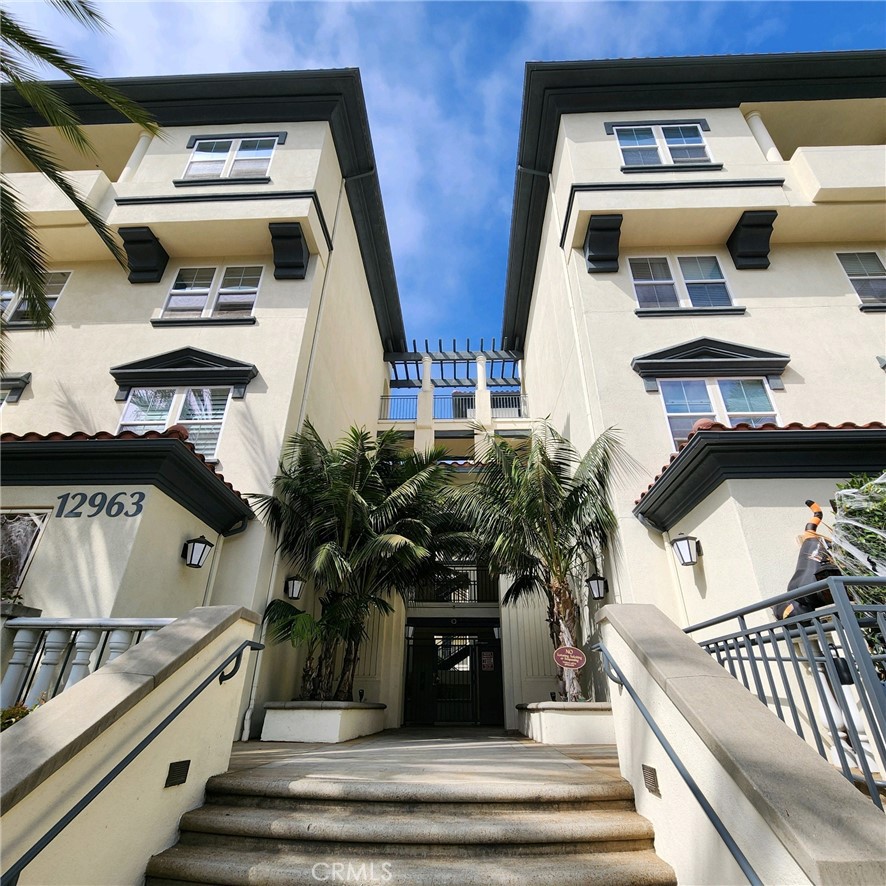 a view of a front door of the house