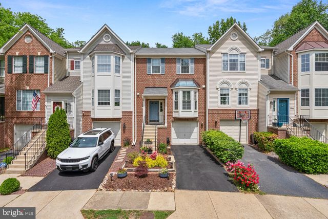 $725,000 | 5604 Glenwood Mews Drive | Hayfield