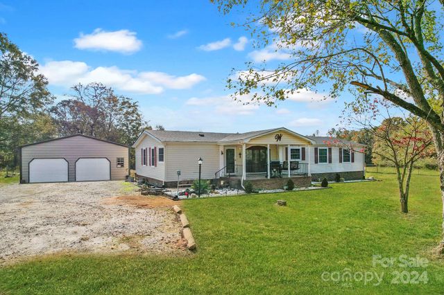 $225,000 | 2003 Holly Hill Road