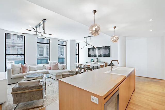 $4,250,000 | 71 Reade Street, Unit 2B | TriBeCa