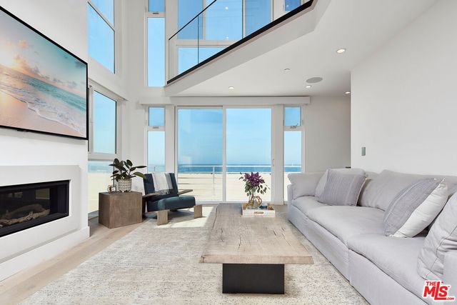 $4,250,000 | 4403 Ocean Front Walk, Unit 205 | Marina del Rey