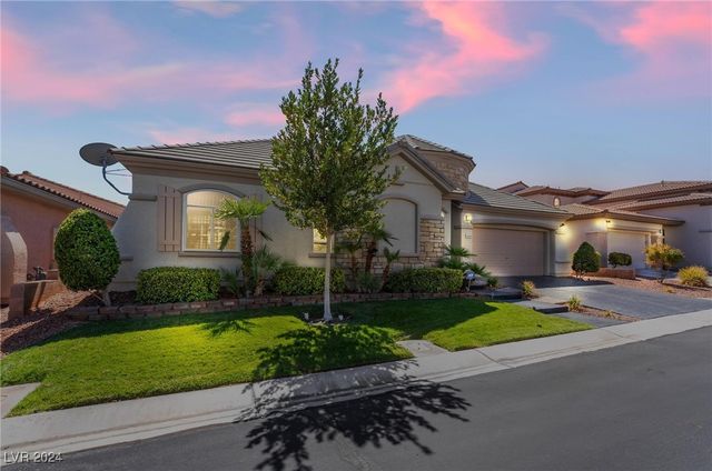 $520,000 | 10487 Tyler Park Avenue | Summerlin Centre