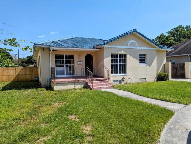 $3,395 | 1107 West Coral Street | Riverside Heights