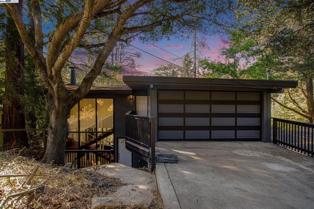 $1,299,000 | 6855 Gunn Drive | Shepherd Canyon