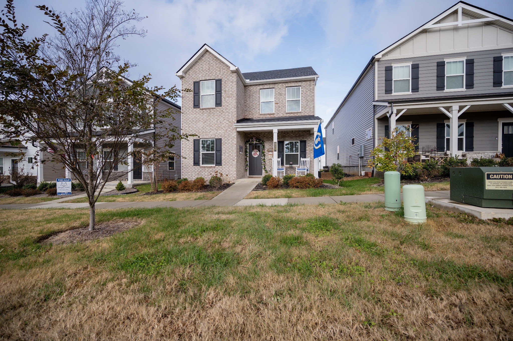 Beautiful curb appeal. All Brick front, covered front porch.