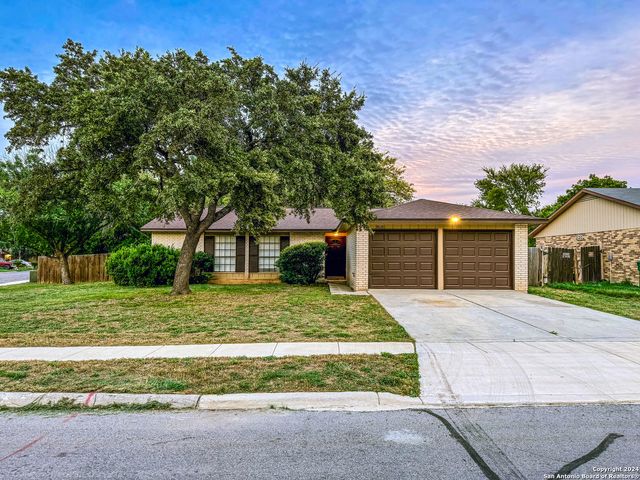 $269,500 | 4638 Golden Meadow | Misty Oaks