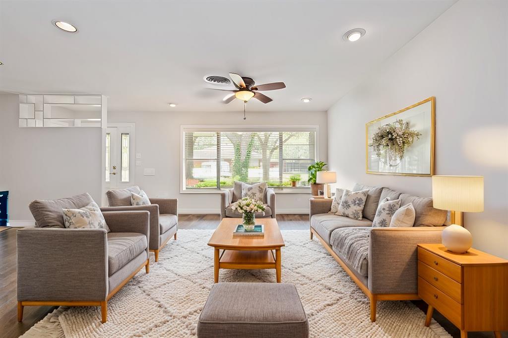 Step inside this bright and welcoming living room. Room has been virtually staged.