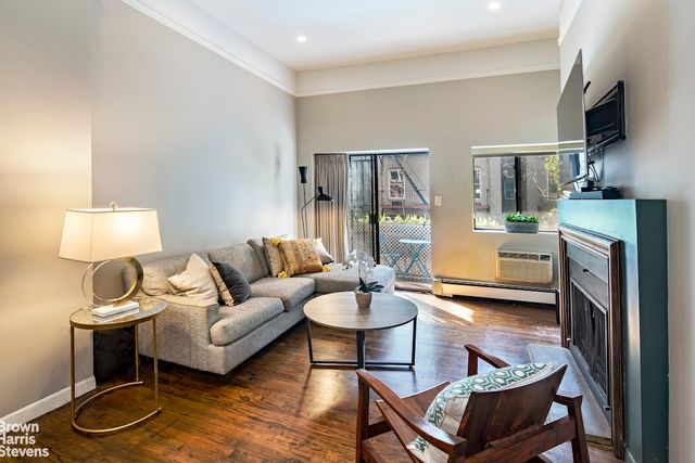 $1,050,000 | 322 West 22nd Street, Unit 4 | Chelsea