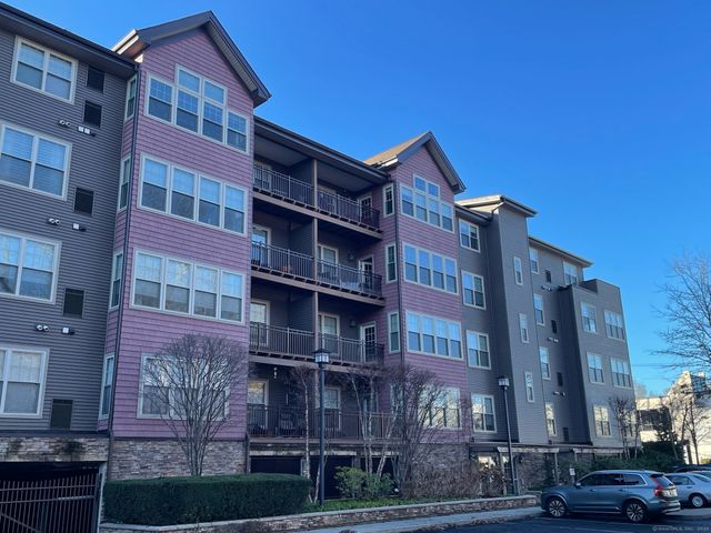 $478,000 | 100 Richards Avenue, Unit 206 | West Norwalk