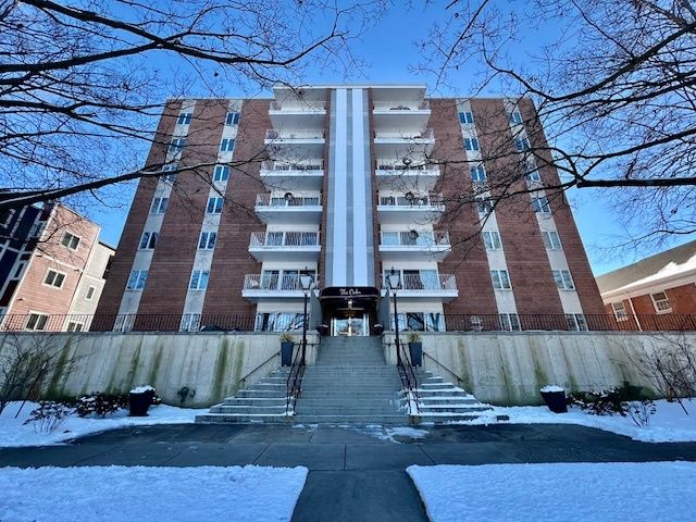 $170,000 | 405 West University Avenue, Unit 403 | Champaign