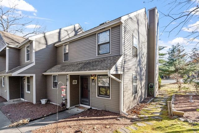 $349,900 | 39 Mallard Drive, Unit 39 | Southside Fitchburg