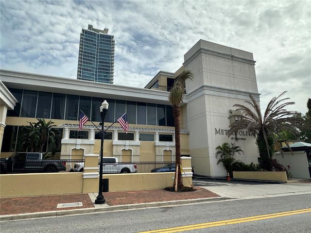 $1,800 | 151 East Washington Street, Unit 416 | Orlando Central Business District