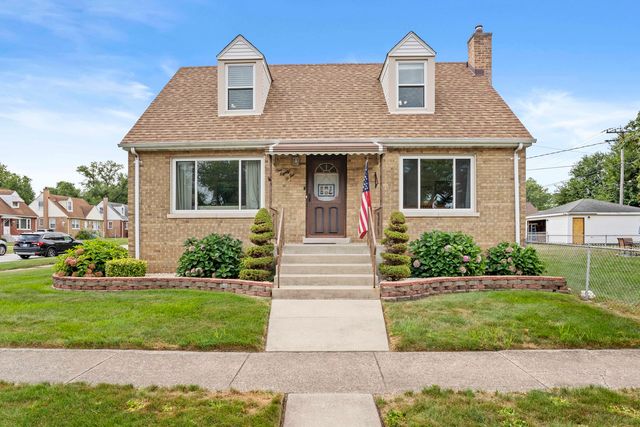 $195,000 | 18002 Exchange Avenue | Lansing