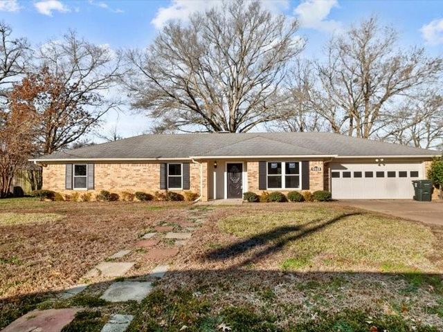 $289,900 | 9313 Tipperary Drive | Southwest Tyler