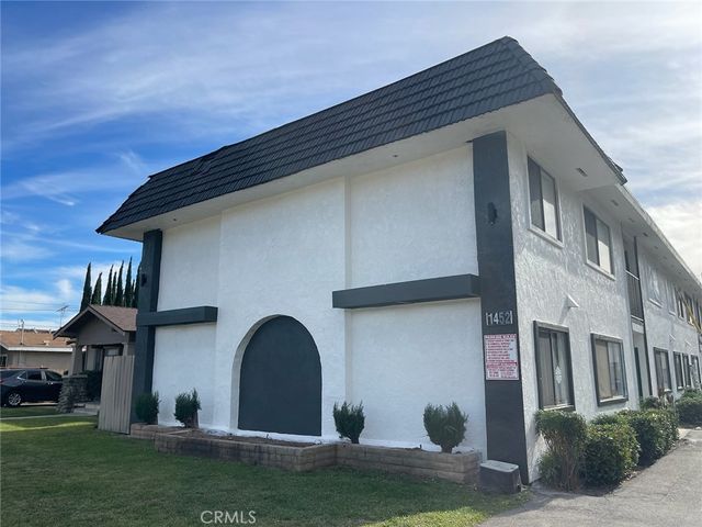 $2,100 | 1452 3rd Street, Unit 2 | West La Verne