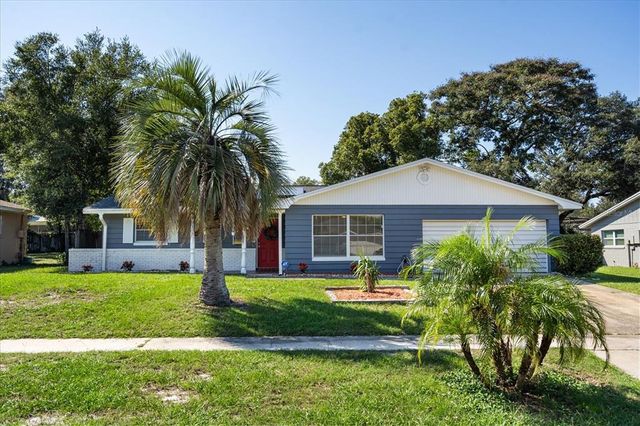 $389,900 | 3220 Crooked Oak Court | Pine Hills