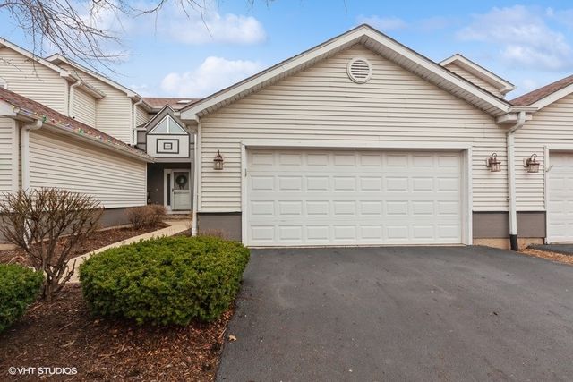 $335,000 | 387 Inner Cir Drive | Bolingbrook