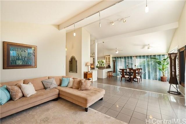 $2,280,000 | 251 Kalalau Street | Triangle