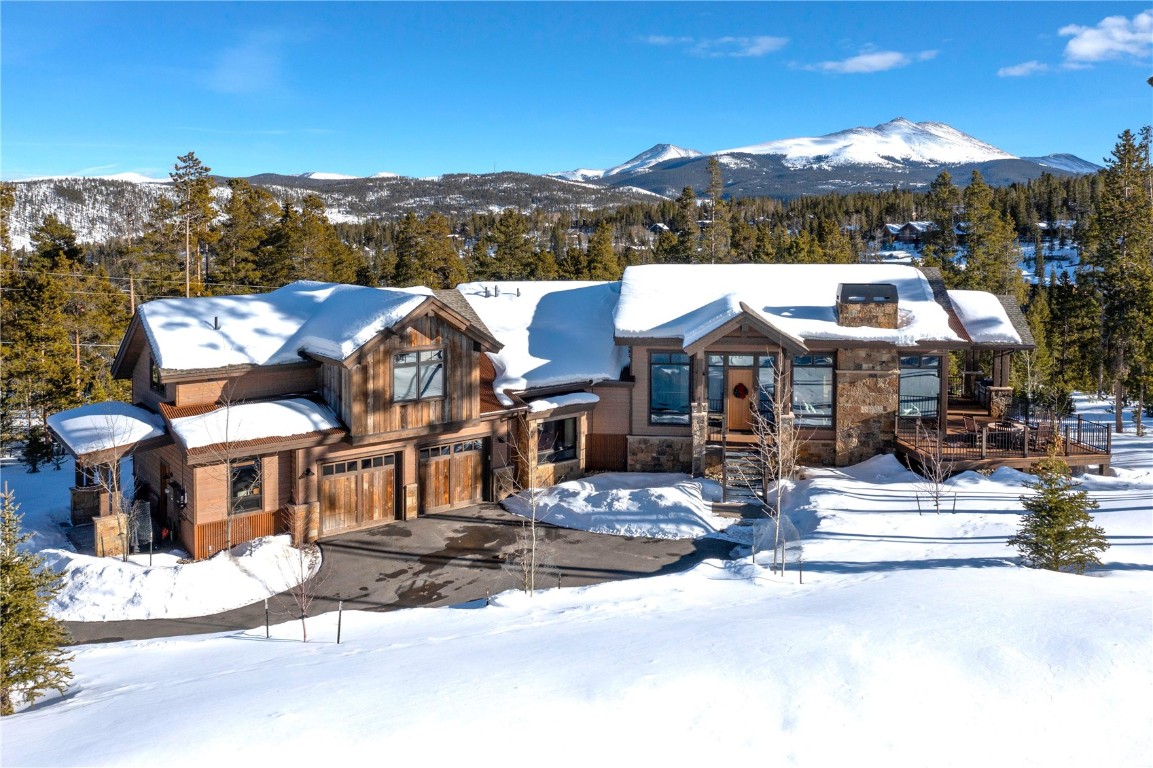 Gorgeous setting with ski area views. Only one owner. Feels brand new.