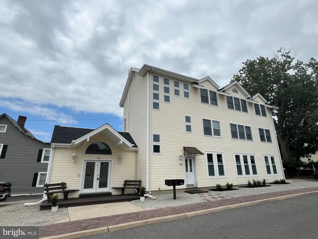 $2,100 | 115 Water Street, Unit A | Tuckerton