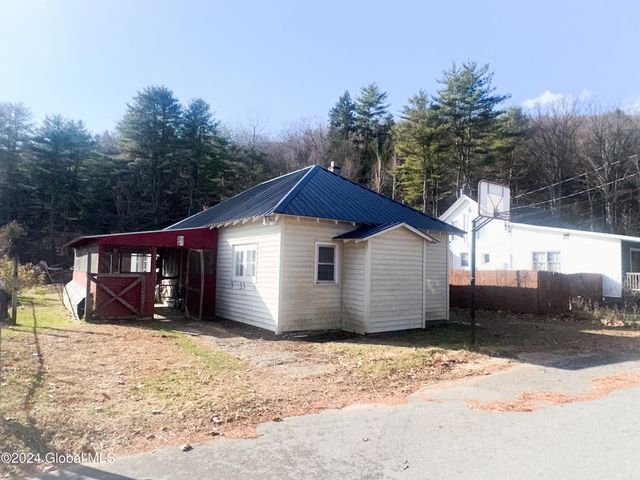 $149,900 | 12 Old Corinth Road | Hadley Hamlet