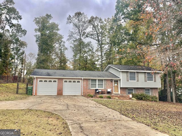 $259,900 | 2123 North McDonough Road