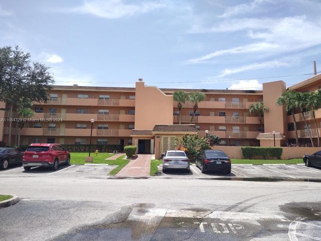 $179,900 | 3110 North Pine Island Road, Unit 210 | Spring Tree