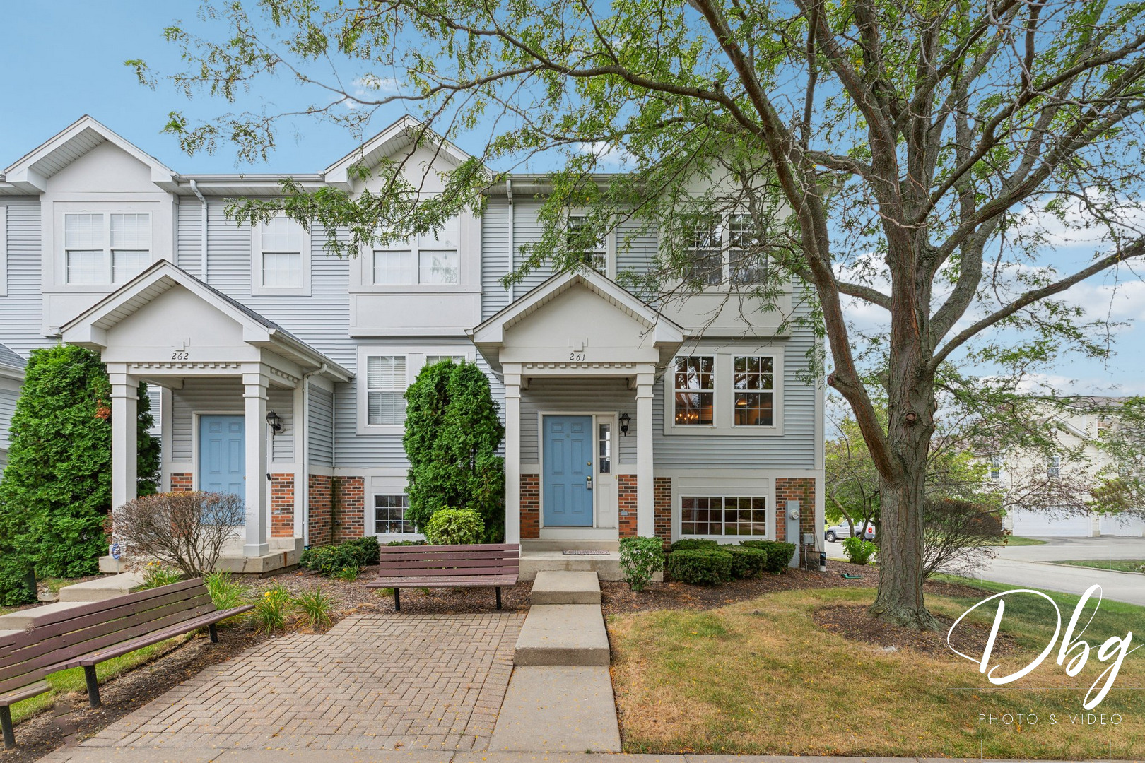 front view of house with a yard