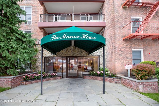 $388,000 | 241-20 Northern Boulevard, Unit 5E | Douglaston