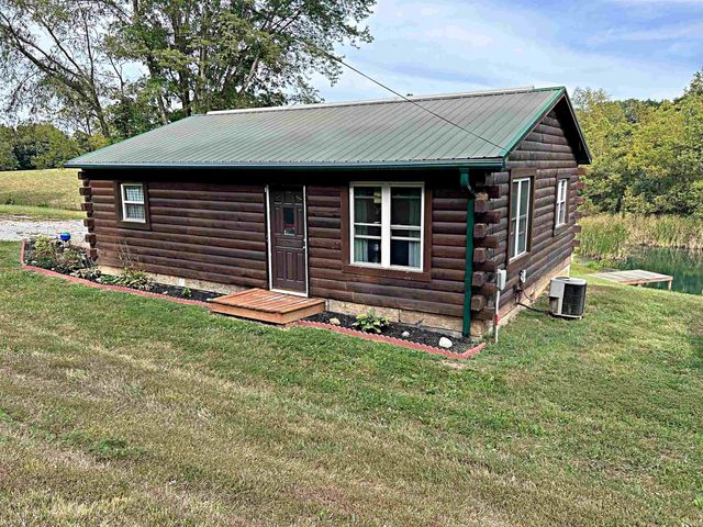 $339,900 | 14488 County Farm Road | Center Township - Martin County