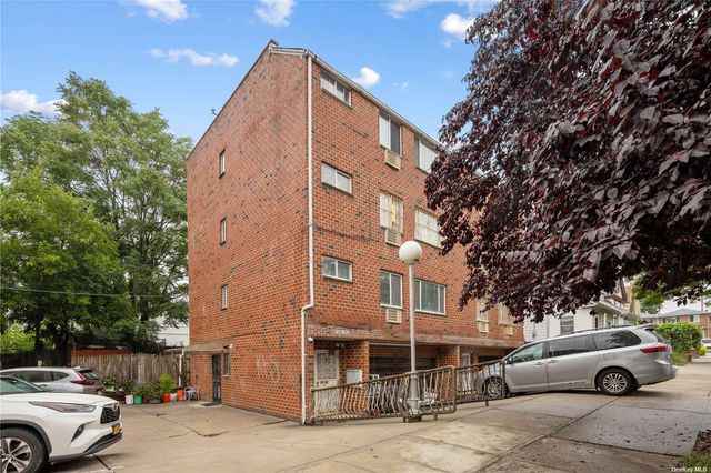 $799,000 | 41-24 161 Street, Unit 1B1 | Murray Hill - Flushing