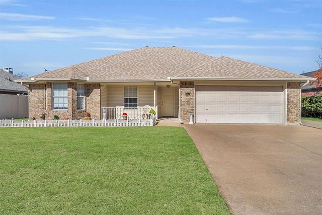 $324,500 | 223 Modene Avenue | Waxahachie