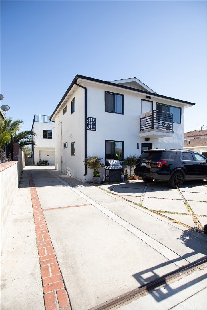 a house view with a outdoor space