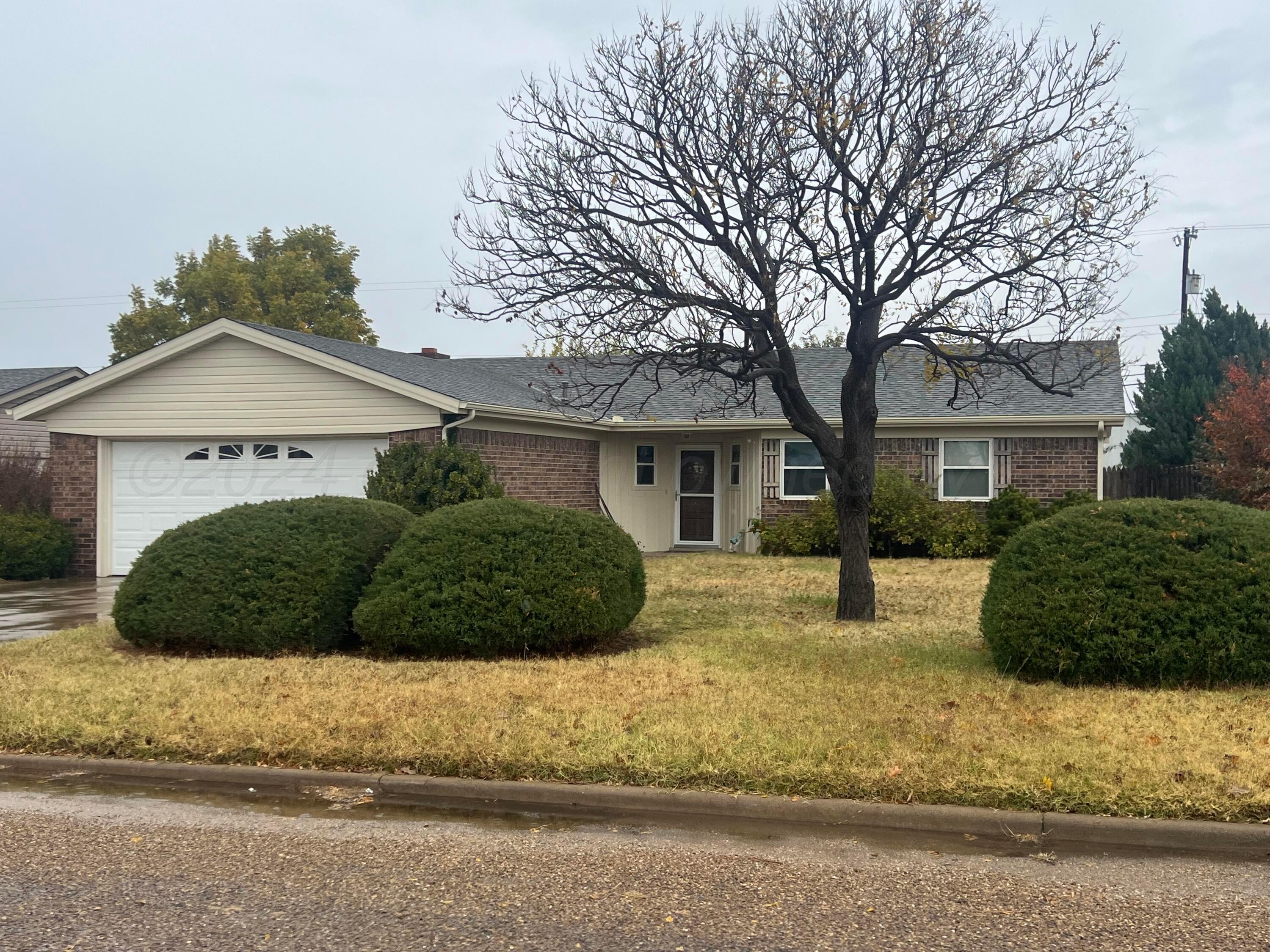 529 Overland Trl, Fritch, TX