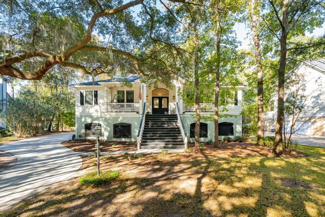 $1,325,000 | 5208 Holly Forest | The Plantation at Stono Ferry