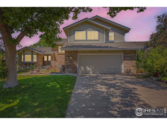 $715,000 | 755 Old Stone Drive | Northridge