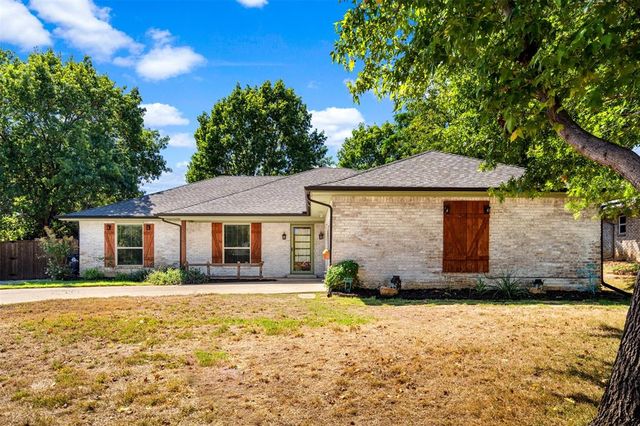 $369,900 | 1520 San Gabriel Drive | Denton