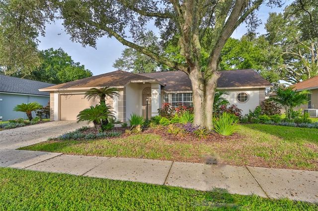 $399,900 | 28211 Tanglewood Drive | Williamsburg West