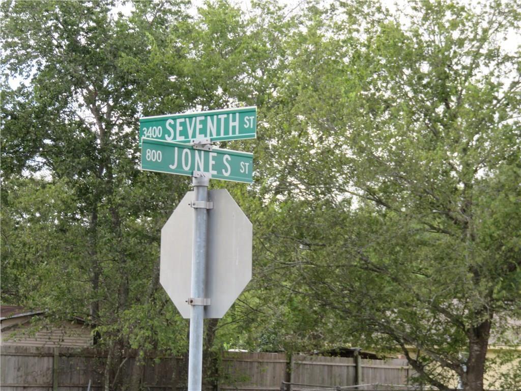 a view of a sign in a yard